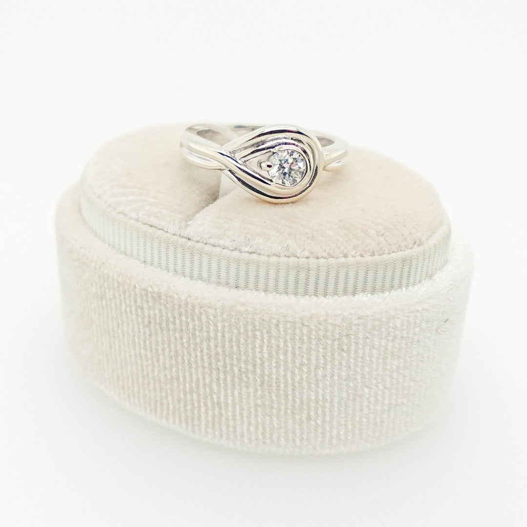 Round Diamond Ring