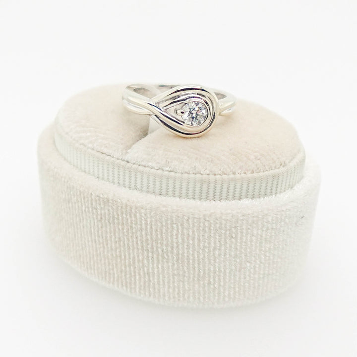 Round Diamond Ring