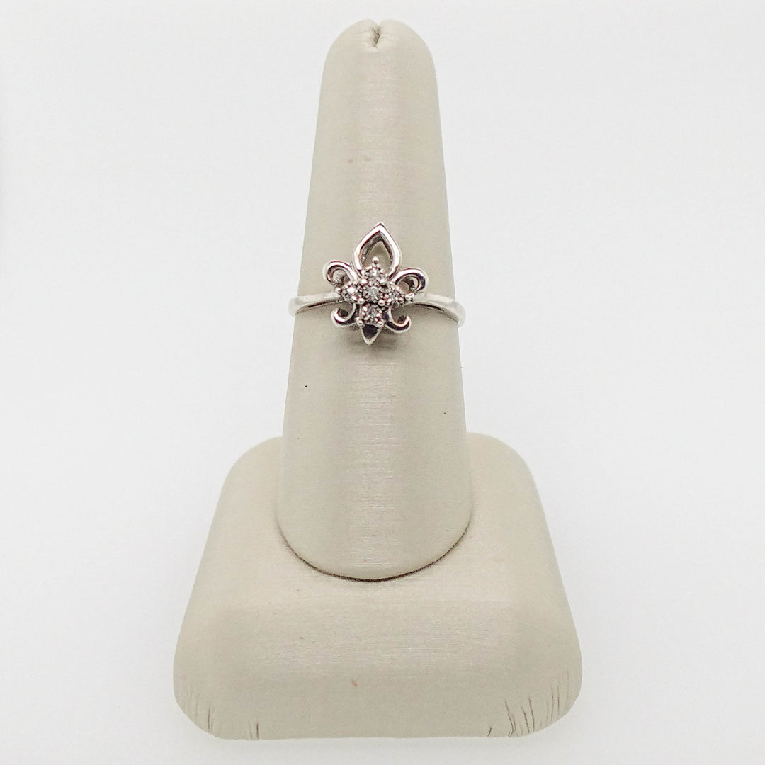 Sterling Silver Fleur-de-Lis Ring with Diamond Accents