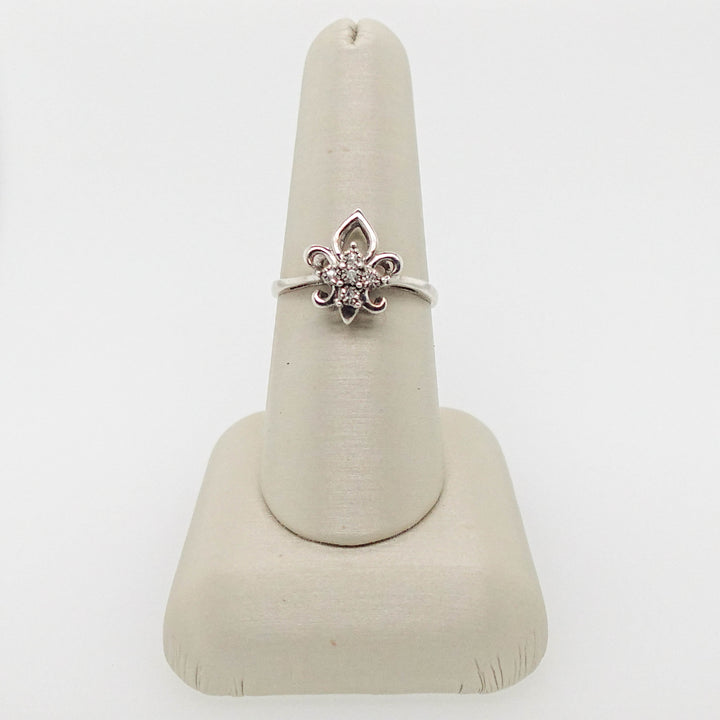 Sterling Silver Fleur-de-Lis Ring with Diamond Accents