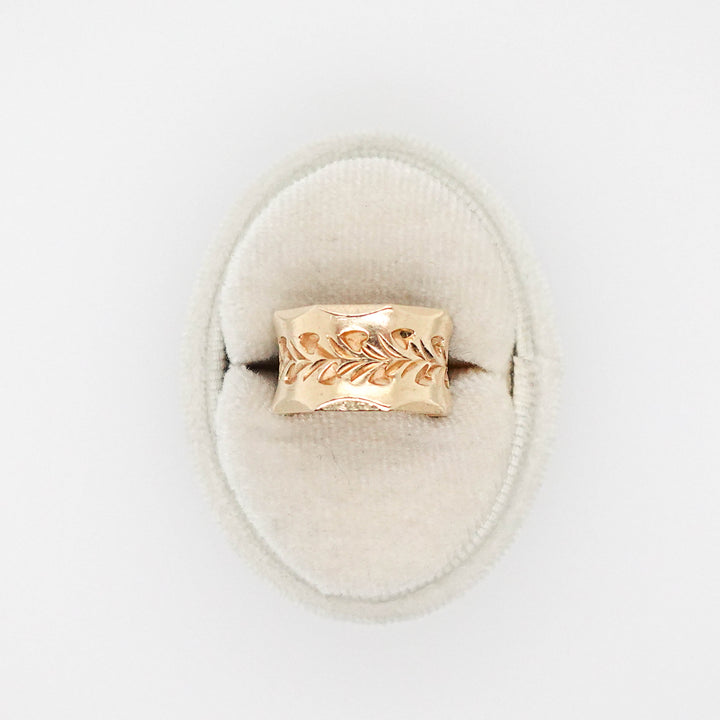 Engraved Heart Detail Cigar Band