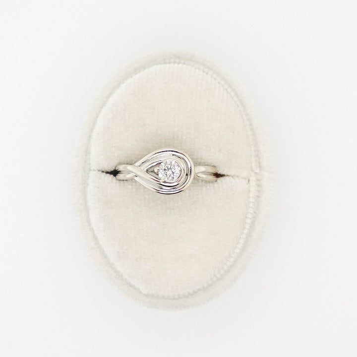 Round Diamond Ring - Acadian Estates &amp; CustomRing