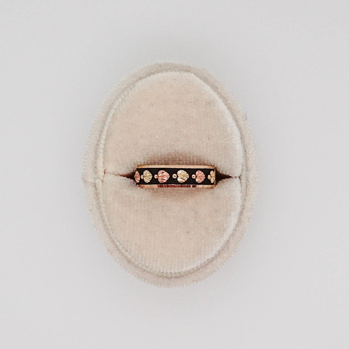 Two Tone Black with Trigold Leaf Ring - Acadian Estates &amp; CustomRing